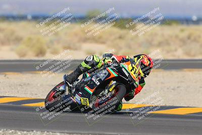 media/Sep-25-2022-CVMA (Sun) [[ee08ed6642]]/Race 6 Amateur Supersport Open/